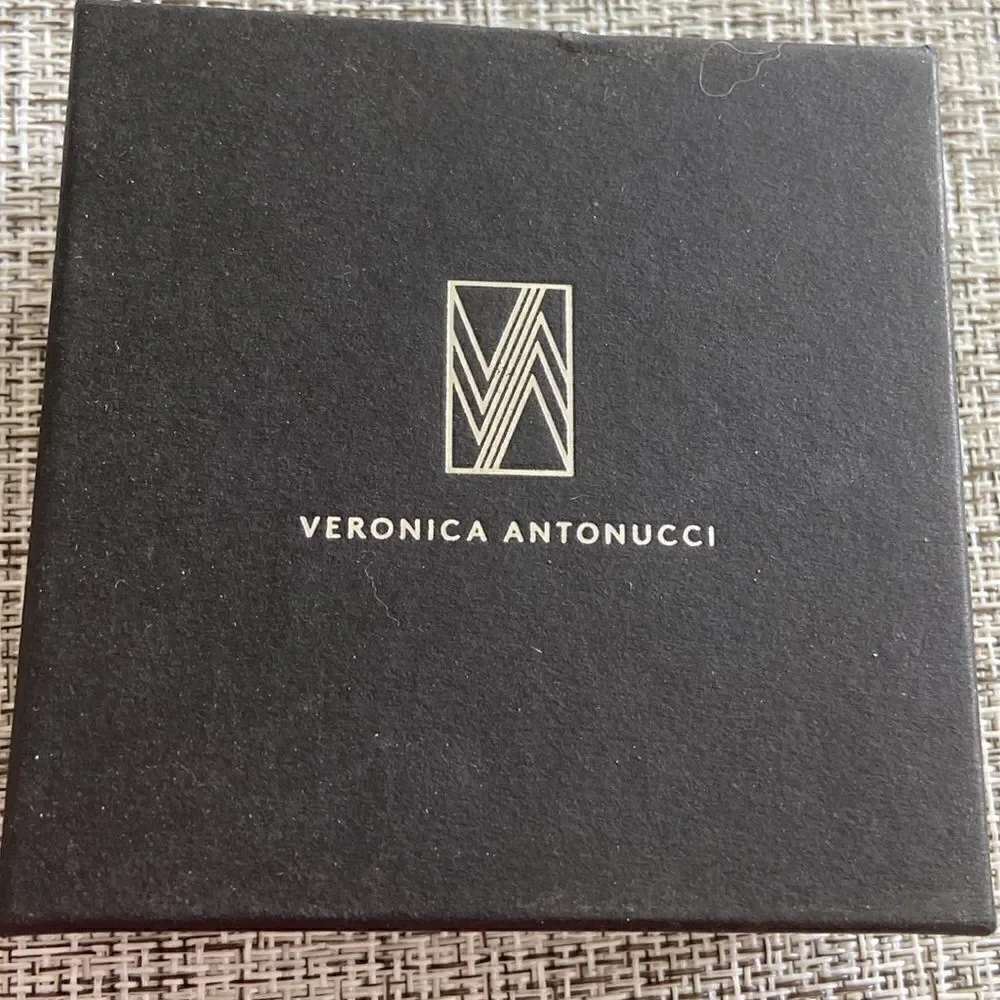 Veronica Antonucci bracelet pull tye light purple NWT